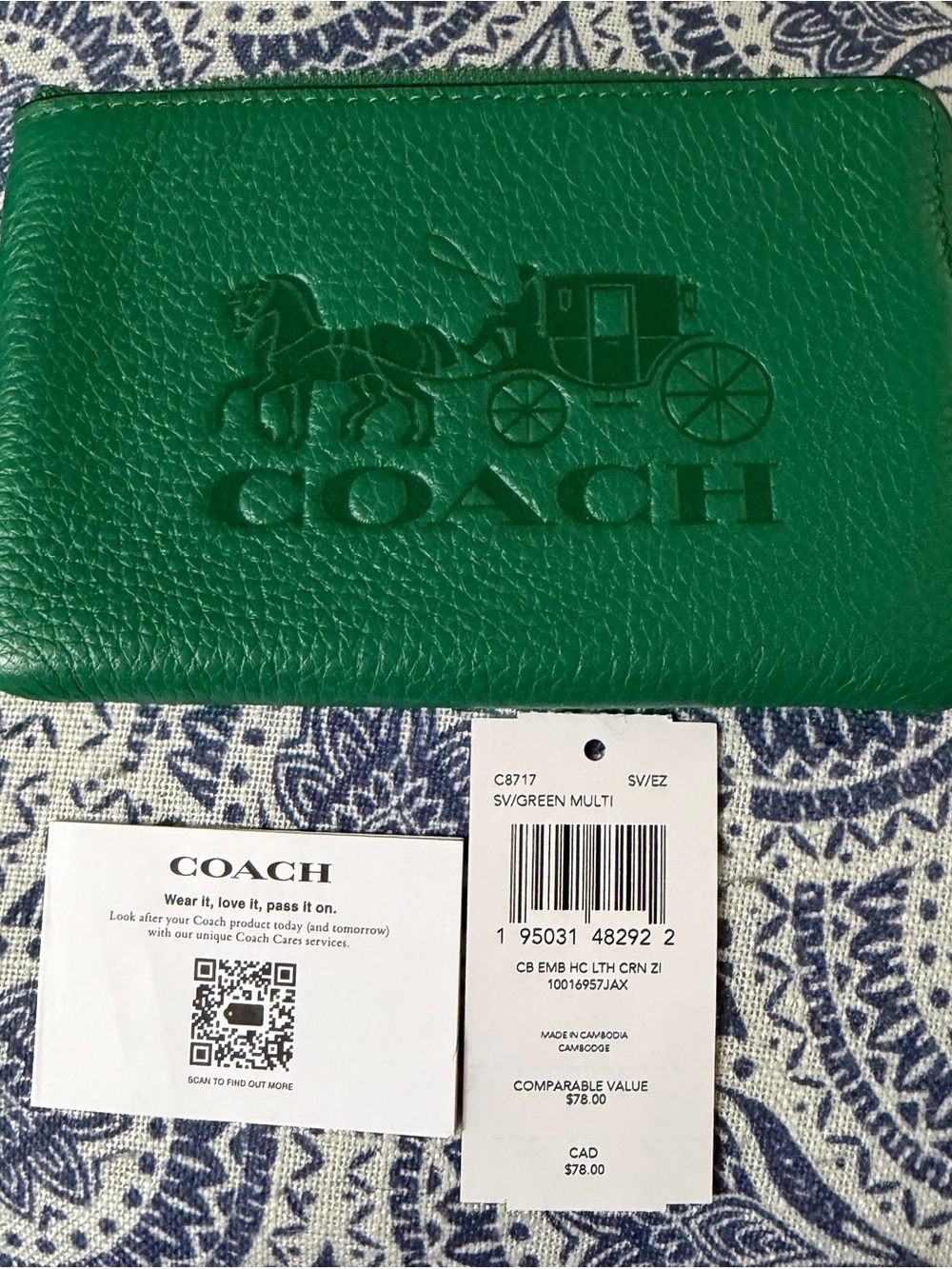 COACH Green Horse & Carriage Pebbled Leather Card Case with Embossed Carriage